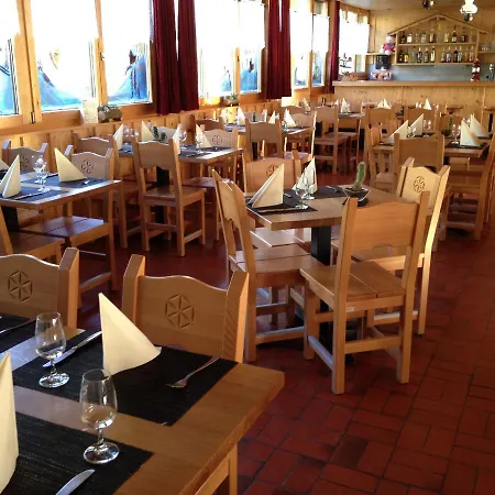 Des Portes Du Soleil Hotel